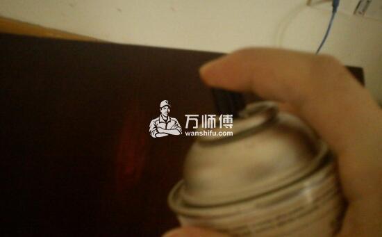 怎样修桌子?实木桌子砸了个洞能补吗？没想到修补如此简单！