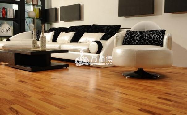 木地板划伤磨损怎么修复？复合木地板表面磨损翻新方法