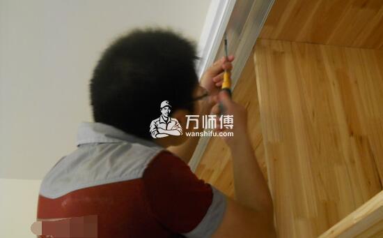 衣柜推拉移门安装步骤【图解】,衣柜滑轮轨道门安装方法