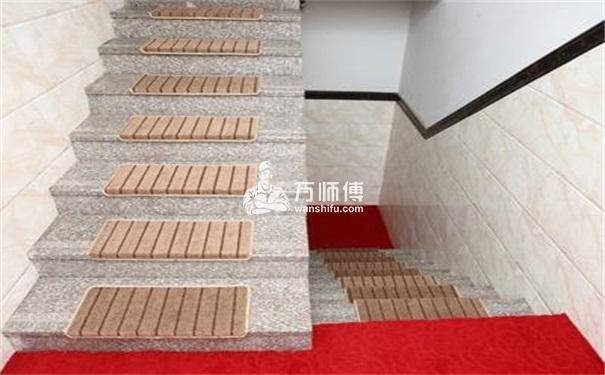 楼梯地毯怎么固定,3种常规方法等来学喔,勿忘！