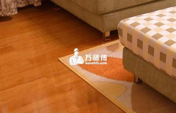室内装修之中的软木地板保养方法,维护表面的光泽和质量