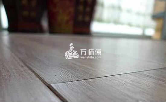 木地板开裂起拱是什么原因，教你简单修理处理解决问题