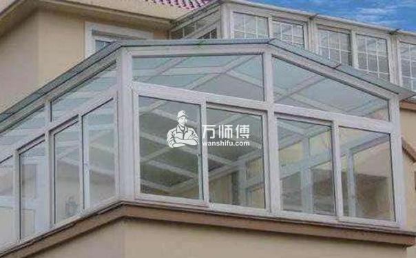 简述玻璃清洁小窍门以及清洁方式,打破传统擦花问题！