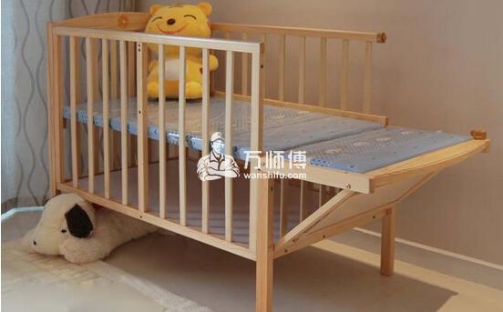 婴儿床怎么安装?铁质护栏婴儿床的安装步骤说明【图解】