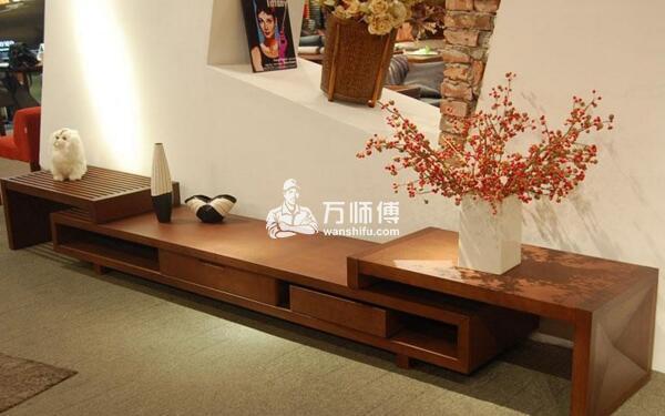 买了套田园电视柜在送货途中损坏可以退换吗？