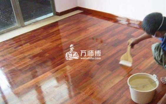 确定场地和注意施工细节,【实木复合地板安装】三步到位