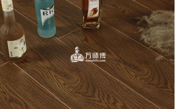 【复合木地板翻新】复合木地板磨损翻新方法，立马焕然一新!