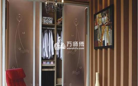 衣柜玻璃推拉门清洁小贴士