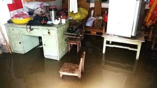 被暴雨浸泡过、受潮的家用电器还能再用吗?