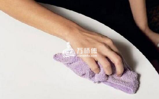 擦家具用什么擦比较好你都知道吗？这样擦简直是大错特错