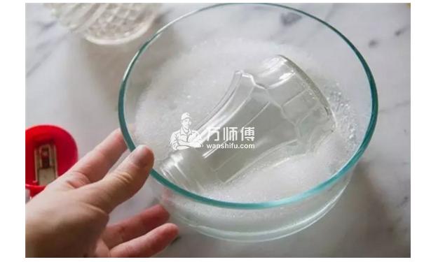 【玻璃清洗】细说玻璃杯、浴室门、窗户如何清洁！