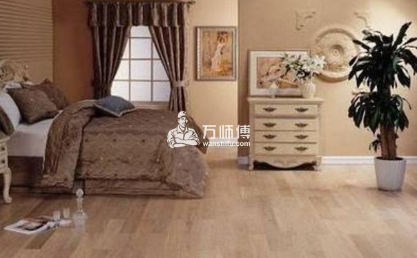 强化地板怎么保养,预防潮湿、干裂和损伤,维持表面崭新度！