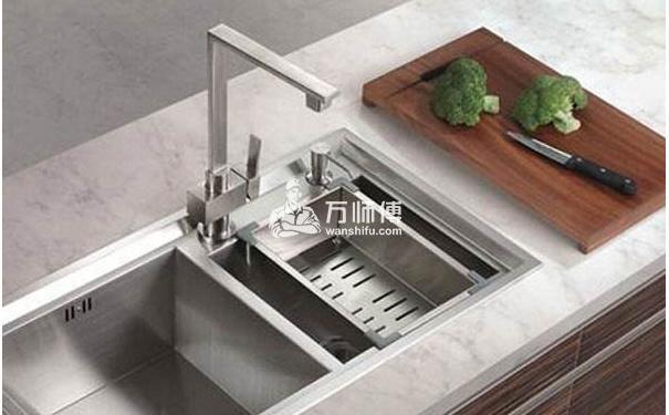 厨房水槽什么材质好 水槽材质的知识有哪些 万师傅