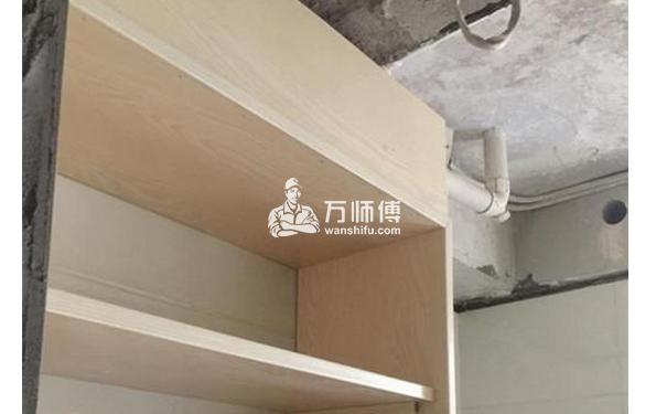 橱柜有背板吗？橱柜背后面用不用装背板？答案出乎意料！