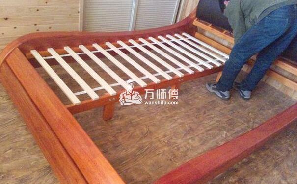 双人床/单人床/床类安装通用方法