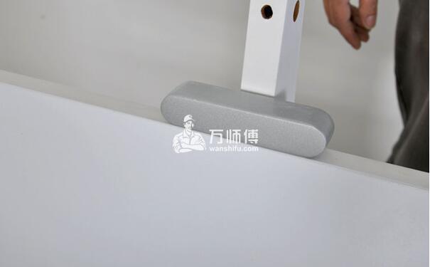 双人床怎么安装?板式简洁双人床安装方法图解