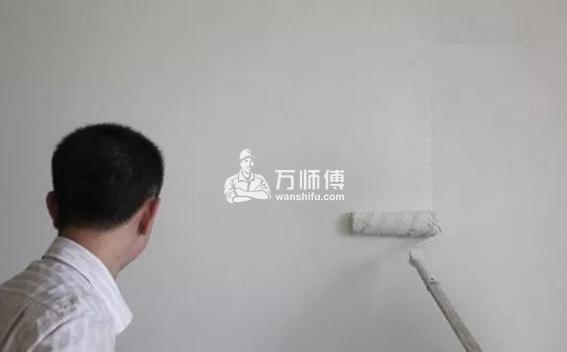 客厅墙面刷漆需要注意什么,经验老师傅分析五点影响因素！