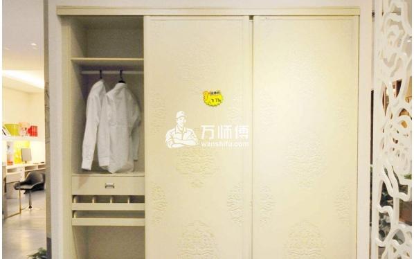衣柜维修和推拉门滑轮检修,两个内容让你受益终身!