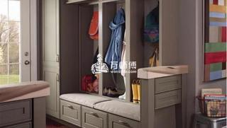 玄关收纳柜设计必备功能,常用的外套包包悬挂处!