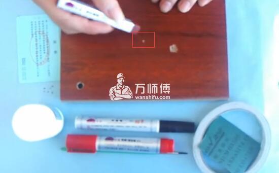 家具补漆膏调配方法和利用家具维修色膏蜡笔修补地板步骤
