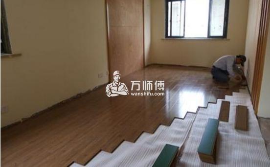 铺地板前清理地面灰尘方法与步骤