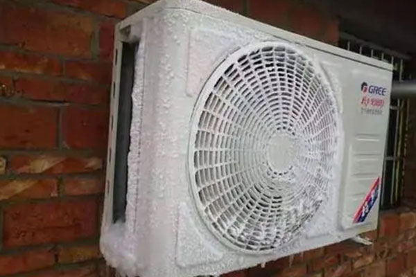 空调室内机结冰(空调室内机结冰怎么回事儿)