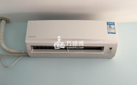 https://qncdn.wanshifu.com/98221556f4a7e25eb2d0b28b0757c858