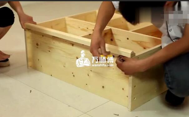 成品组合式墙角转角书桌带书柜组装方法