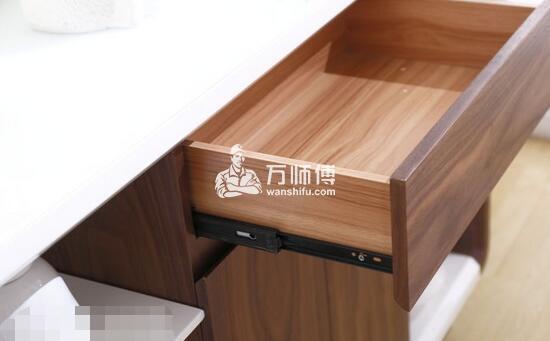 办公桌椅维修,办公抽屉滑槽修理、椅轮更换、柜子锁维修方法