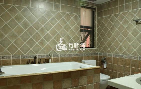 卫生间刷漆墙面清洁保养，污渍、发霉、龟裂等现象处理