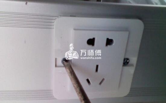 办公桌电源插座安装步骤图解,卡座插座安装位置高度