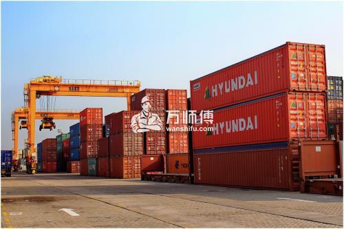 在货物托运前一定时间内填好集装箱货物托运单(container booking