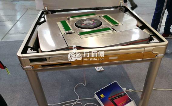https://qncdn.wanshifu.com/c4c59ccdb999e8a496e871545d09242e