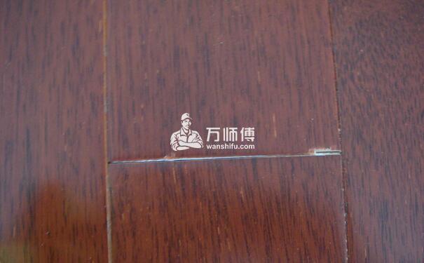 地板有裂缝是什么原因？怎么修复？