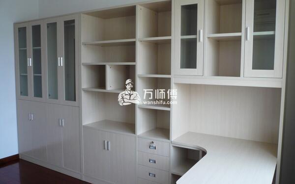 书柜再不好好保养？当心发霉！