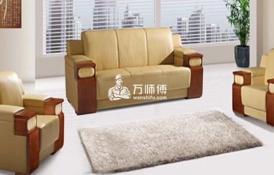 【浅色沙发清洁】浅色的芝华仕沙发清洁,这样做才能使用持久